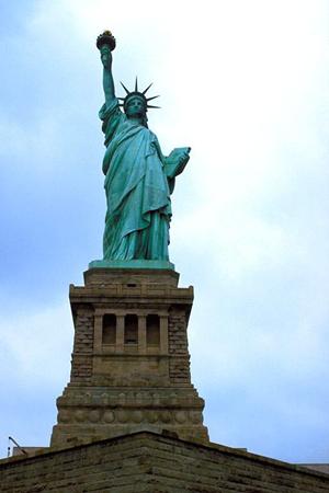 富士山グッズは専門店で手に入りますよ